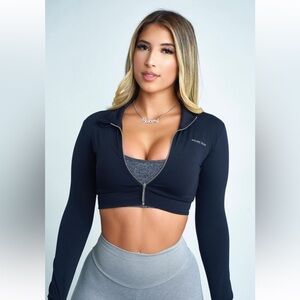🍑 PCHEEBUM Black Cropped Sports Jacket | Medium